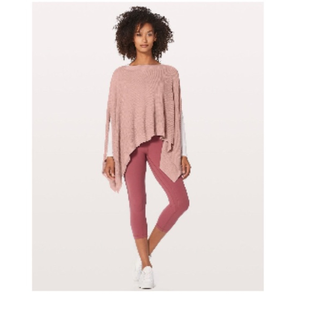 Lululemon OS cape - Picture 2 of 2